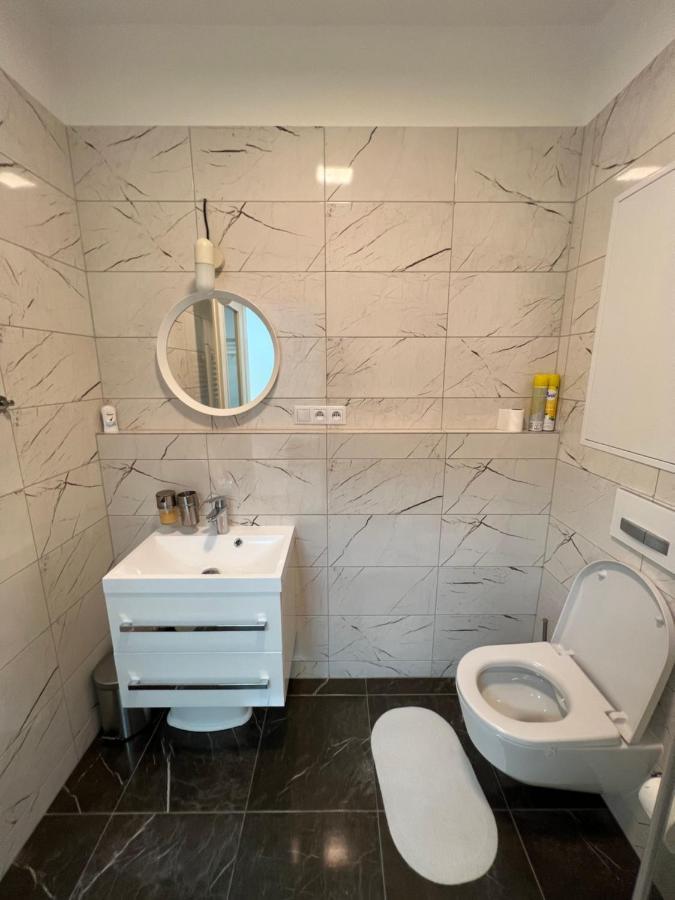 The Dante Prague - Family Apartments With Free Parking エクステリア 写真